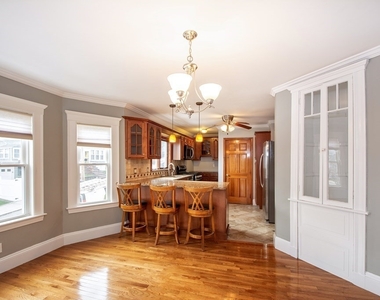 181 Metropolitan Ave - Photo Thumbnail 4