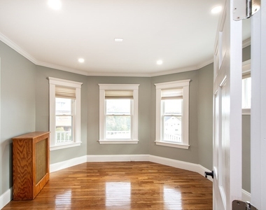 181 Metropolitan Ave - Photo Thumbnail 8