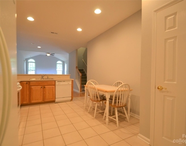 8035 Sultana Circle - Photo Thumbnail 10