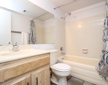 8824 N 8th Street - Photo Thumbnail 10