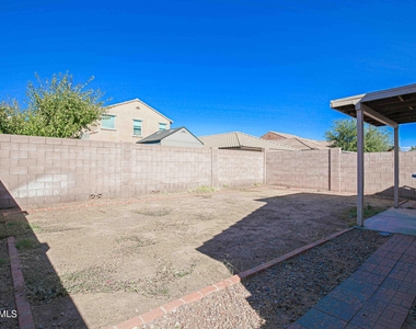 10864 E Clovis Avenue - Photo Thumbnail 27