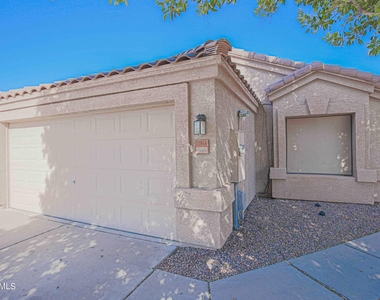 10864 E Clovis Avenue - Photo Thumbnail 0