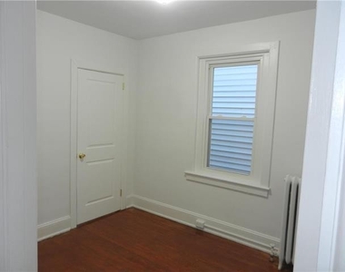 1428 Center Street - Photo Thumbnail 8