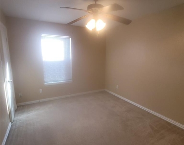 920 W Sierra Vista Court - Photo Thumbnail 14