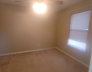 920 W Sierra Vista Court - Photo Thumbnail 11