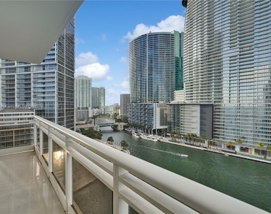 901 Brickell Key Blvd  #1604 - Photo Thumbnail 7