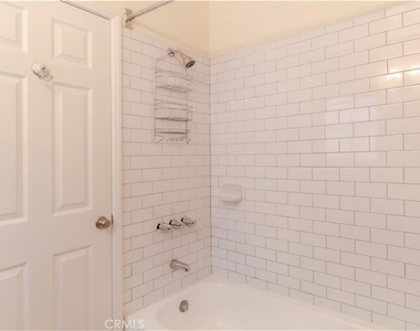 4264 Troost Avenue - Photo Thumbnail 9