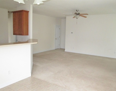 403 Stagecoach Drive - Photo Thumbnail 7