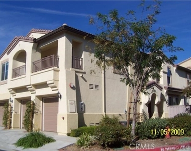 25181 Windy Cove Street - Photo Thumbnail 5