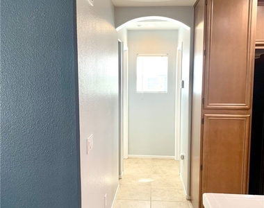 25181 Windy Cove Street - Photo Thumbnail 14