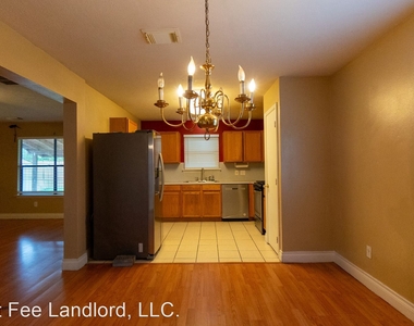 3923 Starbridge Point Lane - Photo Thumbnail 9