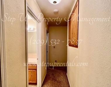 22519 Lina Ln - Photo Thumbnail 5