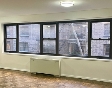 East 56th Street - Photo Thumbnail 2