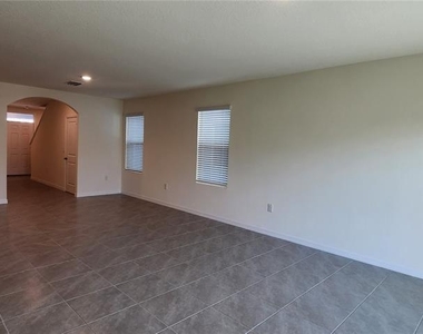 33568 Barberry Leaf Way - Photo Thumbnail 9