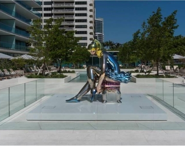 10203 Collins Ave - Photo Thumbnail 25