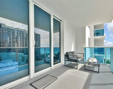 2301 Collins Ave - Photo Thumbnail 1