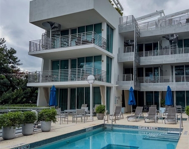 1437 Collins Ave - Photo Thumbnail 49