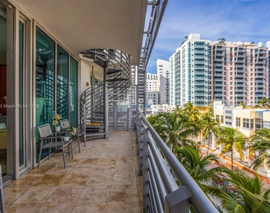 1437 Collins Ave - Photo Thumbnail 8