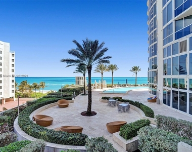 17201 Collins Ave - Photo Thumbnail 20