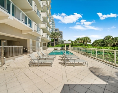 9499 Collins Ave - Photo Thumbnail 23