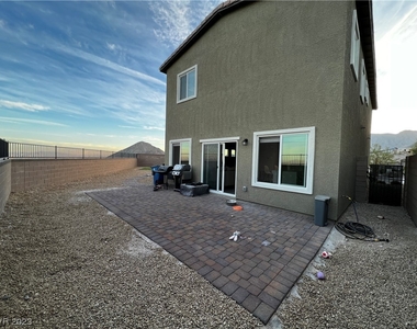5204 Sunstone Mesa Drive - Photo Thumbnail 21