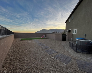 5204 Sunstone Mesa Drive - Photo Thumbnail 24