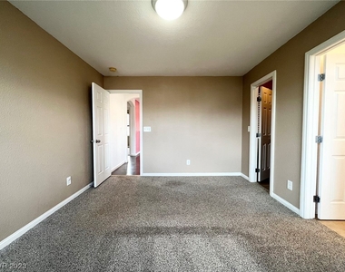 8440 Sequoia Grove Avenue - Photo Thumbnail 16