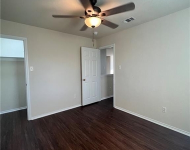 9706 Liberty Green - Photo Thumbnail 28