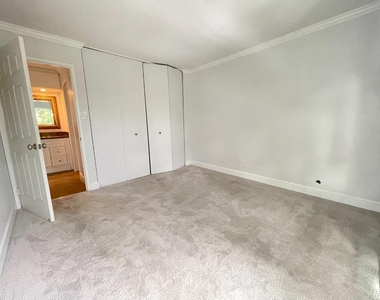 800 N Delaware St 314 - Photo Thumbnail 4