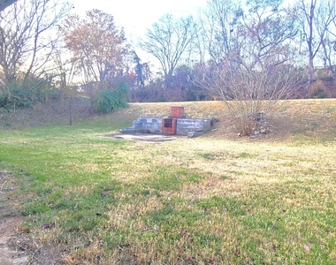 327 East Main Boulevard - Photo Thumbnail 18