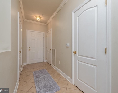 5801 Clipper Ln - Photo Thumbnail 22