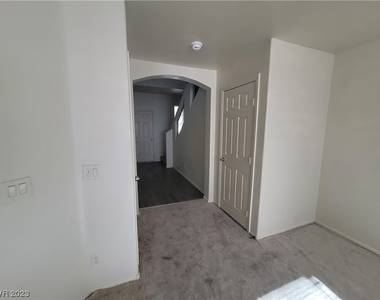 9229 Millikan Avenue - Photo Thumbnail 26