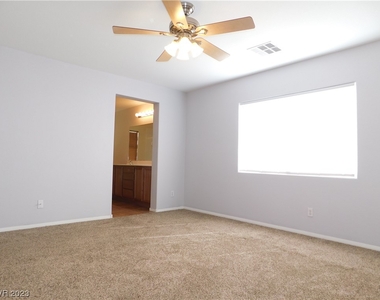 9075 Toast Avenue - Photo Thumbnail 14