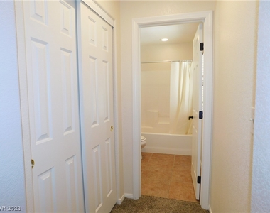 9075 Toast Avenue - Photo Thumbnail 21