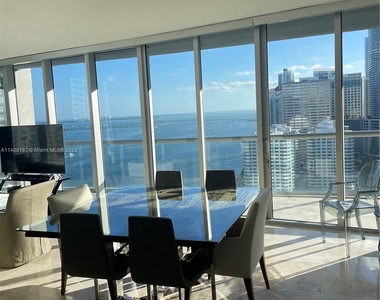 495 Brickell Ave - Photo Thumbnail 4