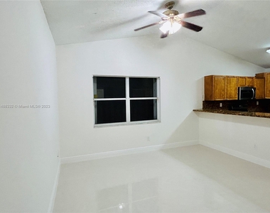 16351 Sw 146th Ct - Photo Thumbnail 9