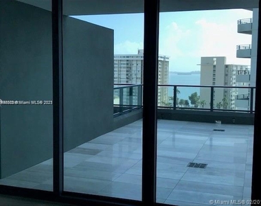 1451 Brickell Ave - Photo Thumbnail 8