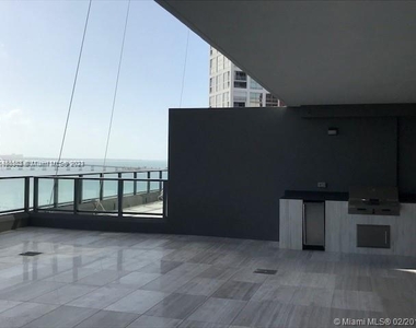 1451 Brickell Ave - Photo Thumbnail 1