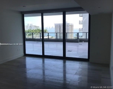 1451 Brickell Ave - Photo Thumbnail 6