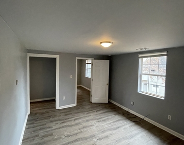 419 Unit 1 N Dequincy Street - Photo Thumbnail 3