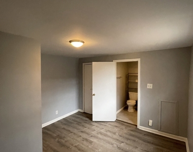 419 Unit 1 N Dequincy Street - Photo Thumbnail 7