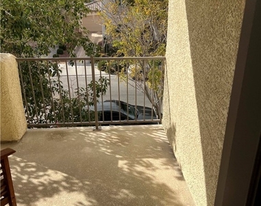 2164 Lone Desert Street - Photo Thumbnail 37