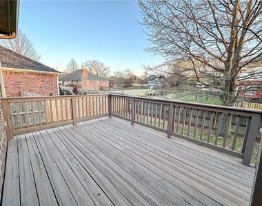 6140  W Pleasant  Dr - Photo Thumbnail 24