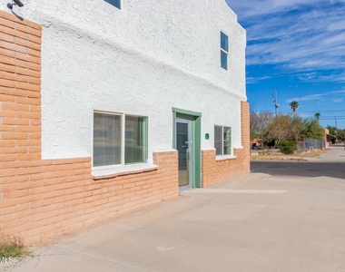 117 N Sacaton Street - Photo Thumbnail 6