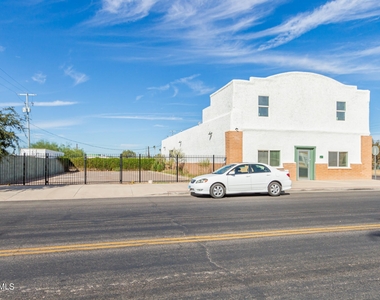 117 N Sacaton Street - Photo Thumbnail 4