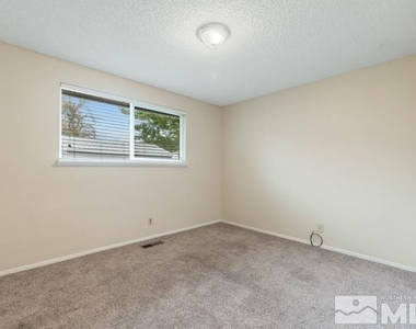 3146 Montezuma Way - Photo Thumbnail 13