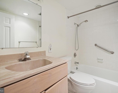 4601 N Park Ave #1611-l - Photo Thumbnail 15