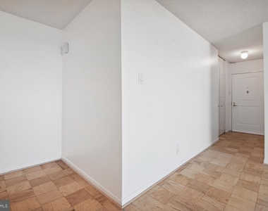 4601 N Park Ave #1611-l - Photo Thumbnail 11