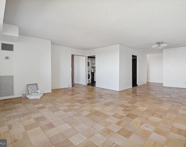 4601 N Park Ave #1611-l - Photo Thumbnail 7