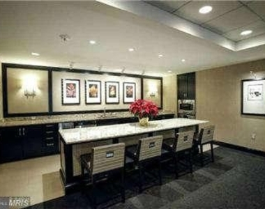 4601 N Park Ave #1611-l - Photo Thumbnail 2